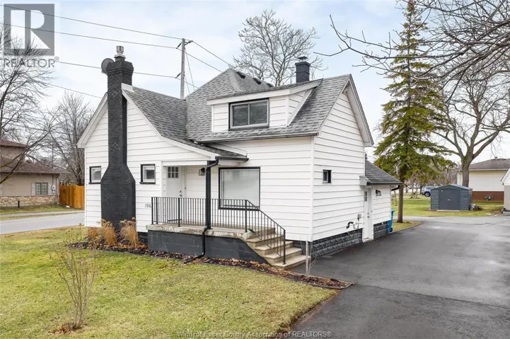 1985 LESPERANCE, Tecumseh, Ontario N8N1Y5