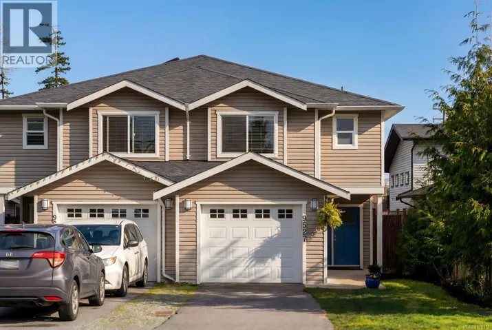9527 Sharples Rd, Sidney, British Columbia V8L2T9