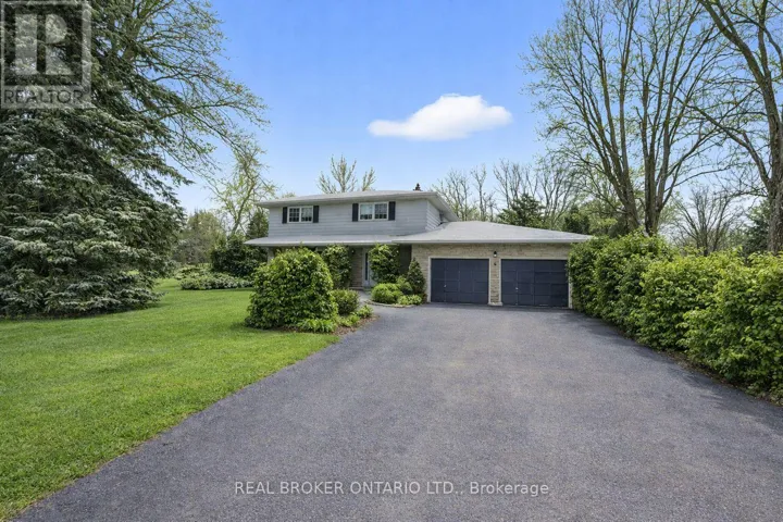 6 FARR AVENUE, East Gwillimbury (Sharon), Ontario L0G1V0