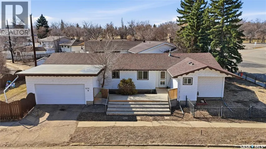 601 Centre STREET, Assiniboia, Saskatchewan S0H0B0