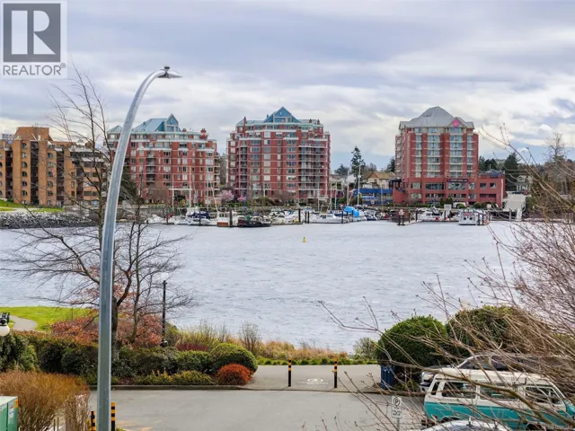 110 68 Songhees Rd, Victoria, British Columbia V9A0A3