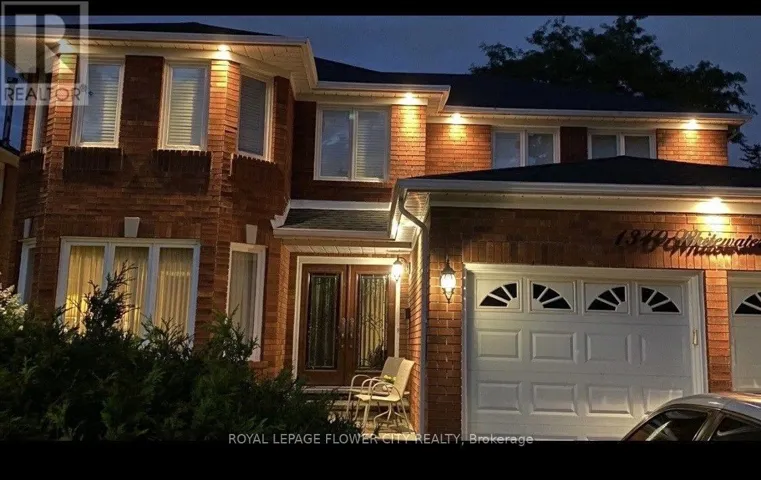 1340 WHITEWATER LANE, Mississauga (East Credit), Ontario L5V1L8