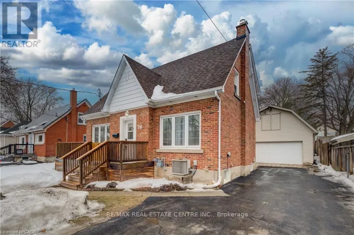 76 BRENTWOOD AVENUE, Kitchener, Ontario N2H2C8