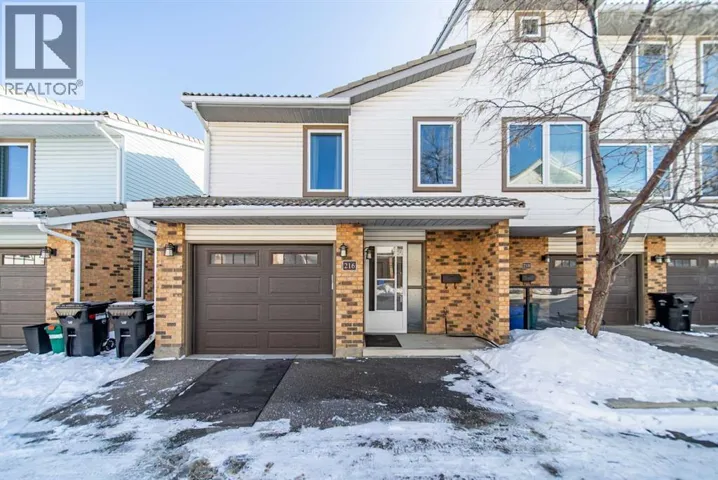 216 Coachway Lane SW, Calgary, Alberta T3H2V9