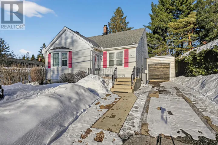 121 FIRST AVENUE, Brockville, Ontario K6V3B3