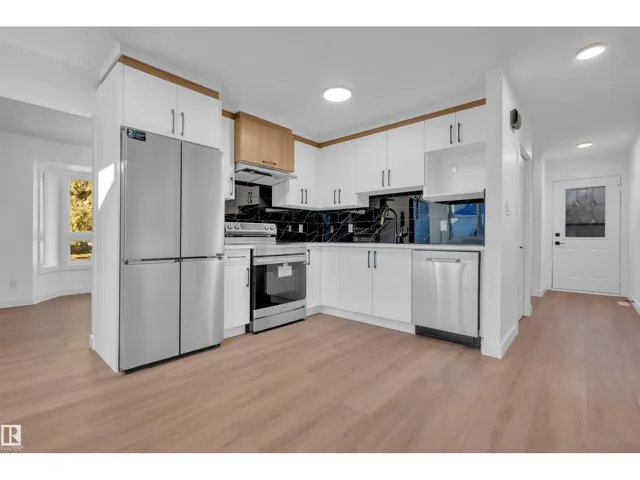 1111 49A ST NW, Edmonton, Alberta T6L5X5