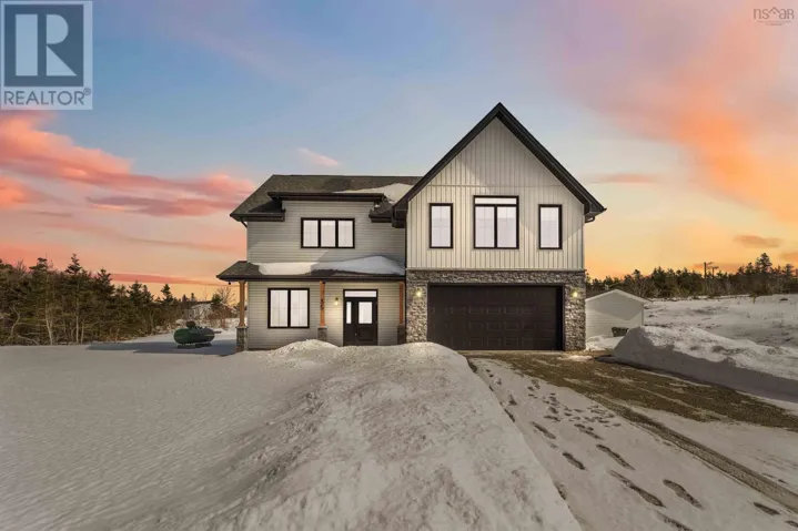 35 Seeland Avenue, Brooklyn, Nova Scotia B5A0E2