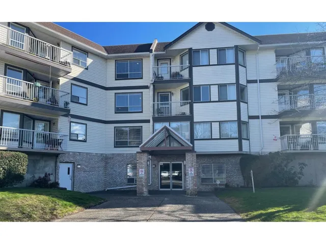 219 5710 201 STREET, Langley, British Columbia V3A8A8
