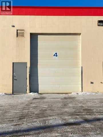 4, 13502 99 Street, Grande Prairie, Alberta T8V7L7
