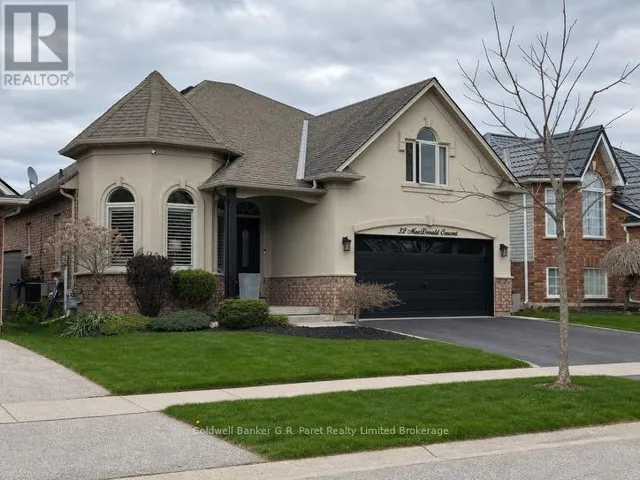 32 MACDONALD CRESCENT, Brantford, Ontario N3R8B2