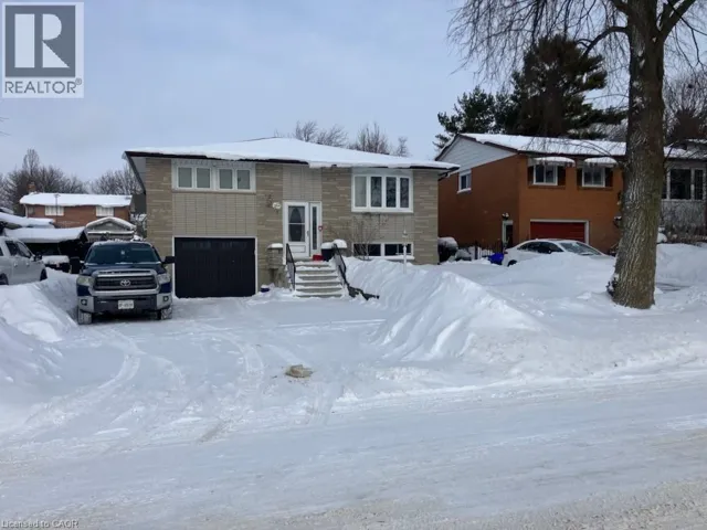 212 HOLBORN Drive Unit# A, Kitchener, Ontario N2A2E8