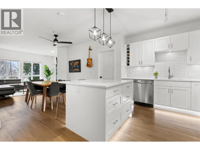 212 19091 MCMYN ROAD, Pitt Meadows, British Columbia V3Y2S8