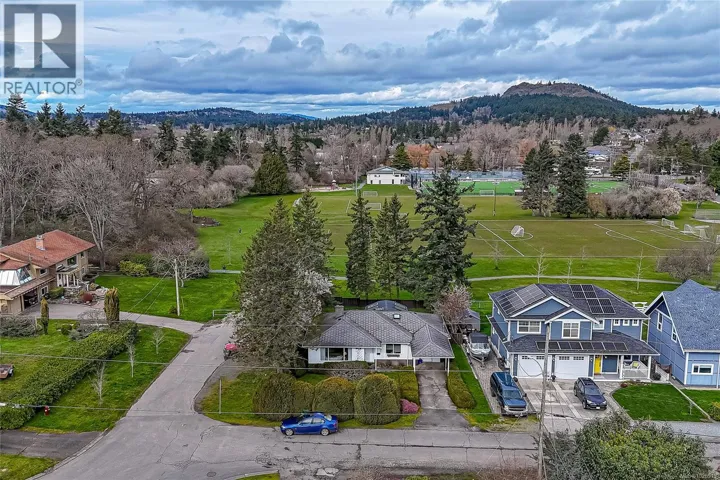 1364 Harrop Rd, Saanich, British Columbia V8P2S5