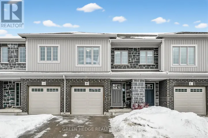 47 - 135 HARDCASTLE DRIVE, Cambridge, Ontario N1S0B6
