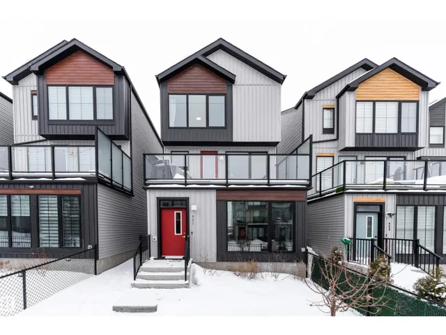 427 39 ST SW, Edmonton, Alberta T6X2X9