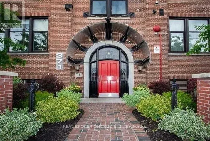 27 - 371 WALLACE AVENUE, Toronto (Dovercourt-Wallace Emerson-Junction), Ontario M6P3N8