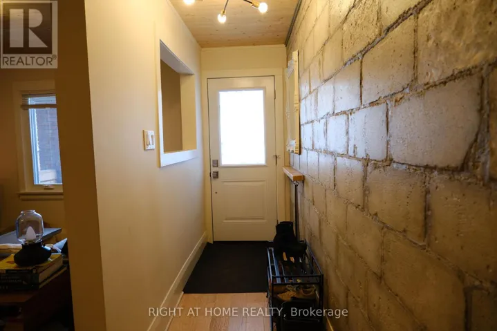 255 OLD WESTON ROAD, Toronto (Weston-Pellam Park), Ontario M6N3A7