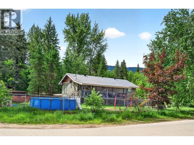 1050 Scott Drive, Clearwater, British Columbia V0E1N2