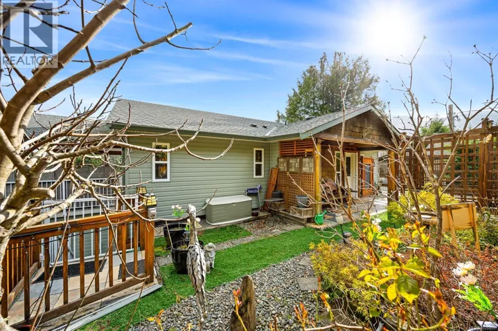 1780 JAY BELL Trail, Qualicum Beach, British Columbia V9K2S3