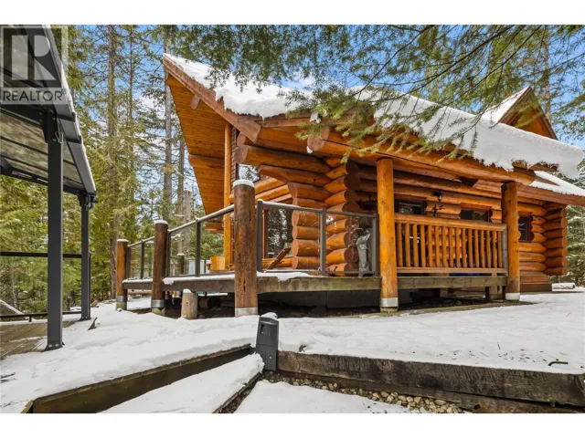 16320 BOWE Road, Crawford Bay, British Columbia V0B1E0