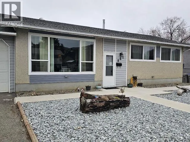881 PEMBROKE Avenue, Kamloops, British Columbia V2B1Z2