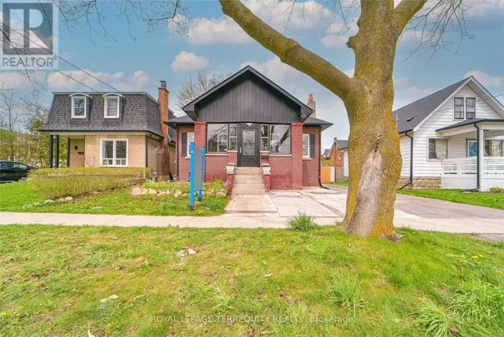 MAIN FLOOR - 290 GLIDDON AVENUE, Oshawa (Central), Ontario L1H1Z3