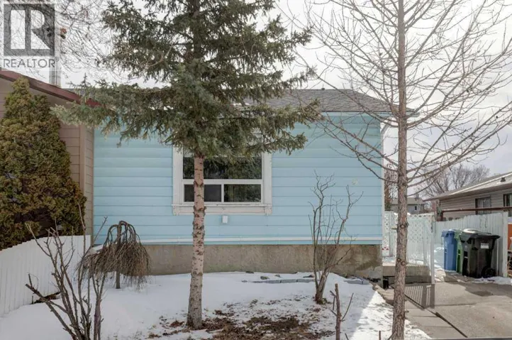 27 Castleglen Road NE, Calgary, Alberta T3J1P2