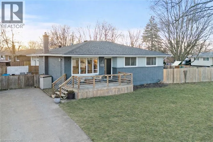 2 HIGHCOURT Crescent, St. Catharines, Ontario L2M3M6