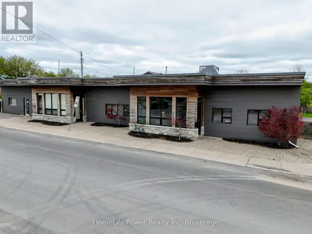 3 - 141 HICKSON AVENUE, Kingston (East of Sir John A. Blvd), Ontario K7K2N7
