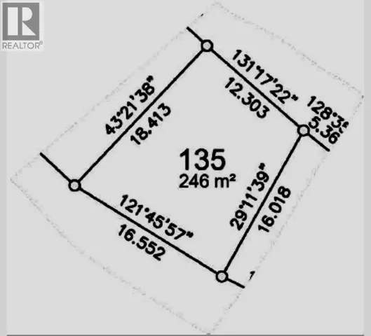 10 Marina Way, Lee Creek, British Columbia V0E1M4