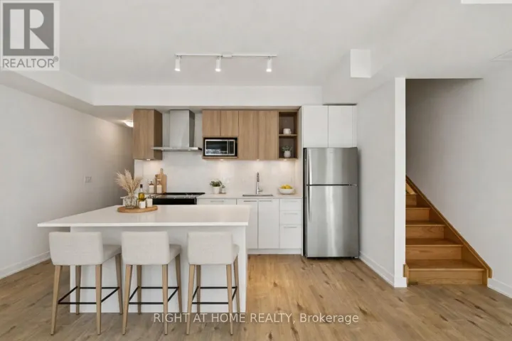 TH30 (UNIT# 9) - 496 PLAINS ROAD E, Burlington (LaSalle), Ontario L7T2E1