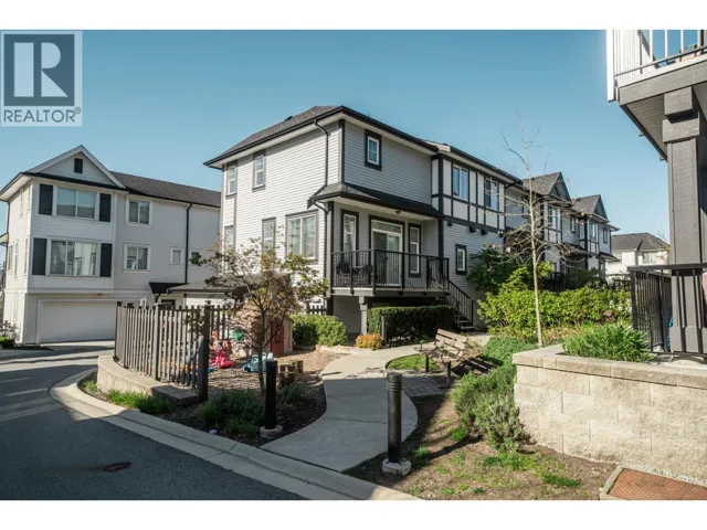 37 11272 240 STREET, Maple Ridge, British Columbia V2W0J8