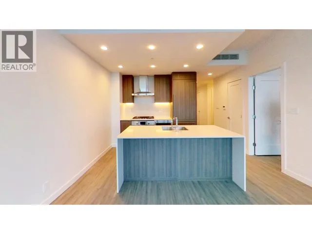 2311 BETA AVENUE, Vancouver, British Columbia V5C0M1