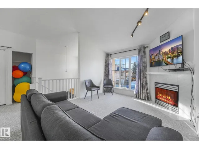 11105 9 AV NW, Edmonton, Alberta T6J6Z4