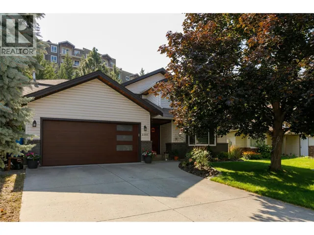 2207 Shannon Ridge Drive, West Kelowna, British Columbia V4T2L1