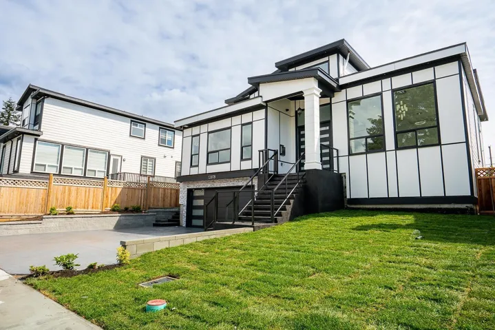 13978 113A AVENUE, Surrey, British Columbia V3R2K2