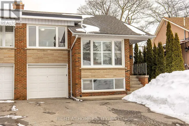 19 NIANTIC CRESCENT, Toronto (Parkwoods-Donalda), Ontario M3A2H6