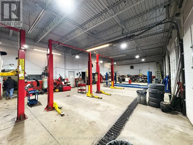 208 BEVERLY STREET, Cambridge, Ontario N1R3Z8