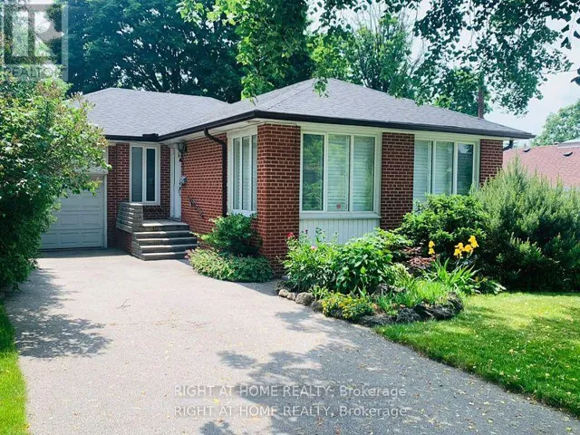 23 FENELON DRIVE, Toronto (Parkwoods-Donalda), Ontario M3A3K2