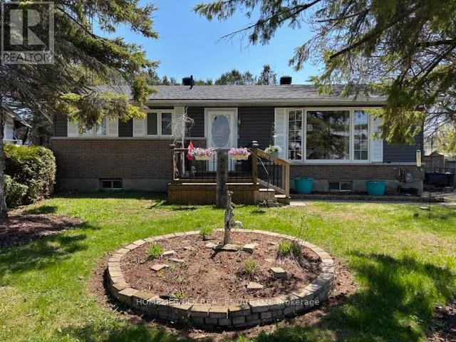 73 ADELAIDE ST S STREET E, Edwardsburgh/Cardinal, Ontario K0E1E0