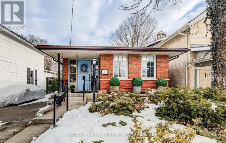45 PALMERSTON AVENUE, Brantford, Ontario N3T4L1