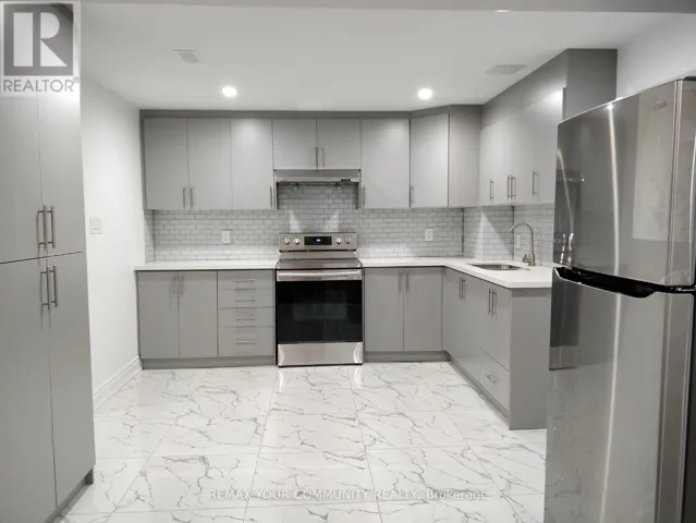 10 LEDGEROCK ROAD, Brampton (Bram East), Ontario L6P2L7