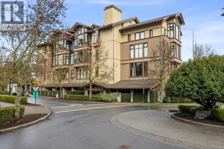 201 2045 Country Club Way, Langford, British Columbia V9B6R3