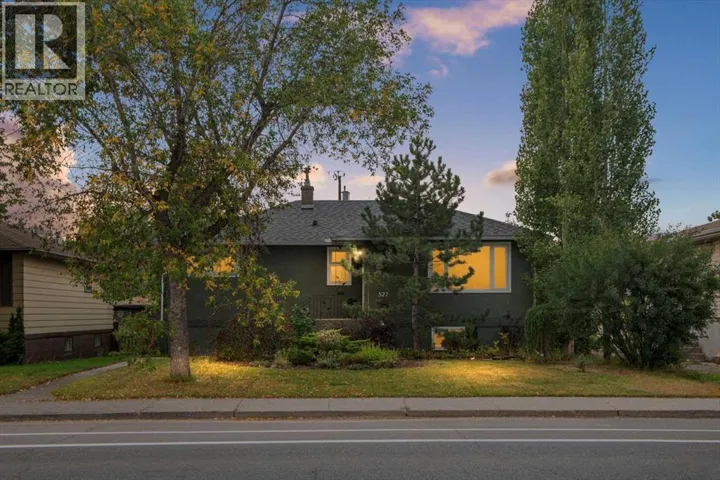 527 29 Street NW, Calgary, Alberta T2N2T4