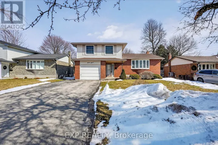 67 ST CLAIR COURT, London South (South O), Ontario N6J3W1