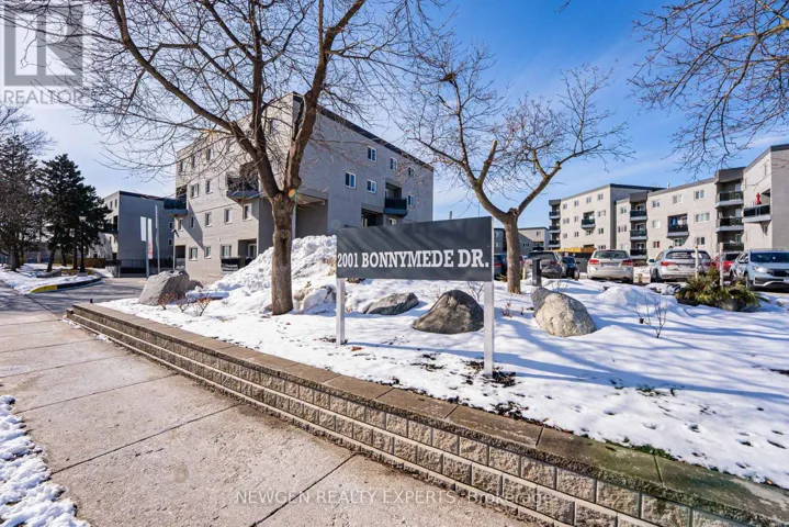 88 - 2001 BONNYMEDE DRIVE, Mississauga (Clarkson), Ontario L5J4H8