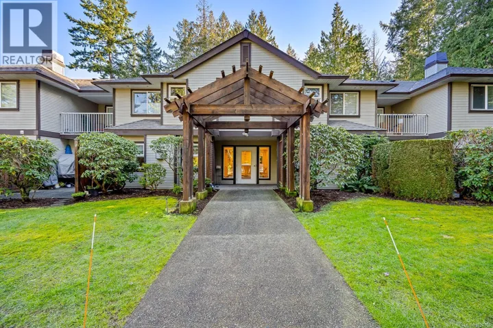 107 440 SCHLEY Pl, Qualicum Beach, British Columbia V9K2M5