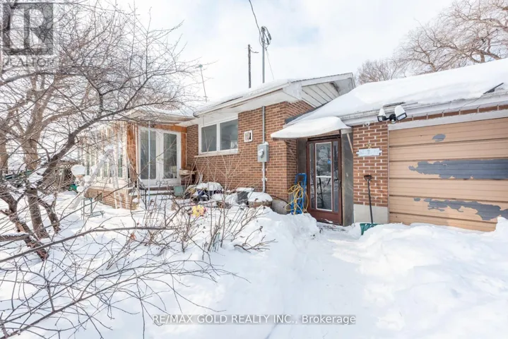 3 HARROW STREET, Mississauga (Malton), Ontario L4T1J2