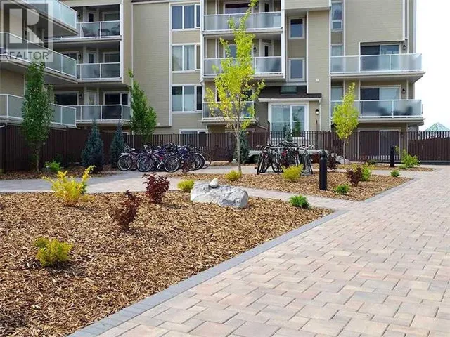 405, 3737 42 Street NW, Calgary, Alberta T3A2M8