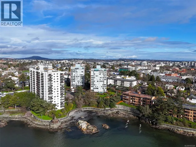 104 325 Maitland St, Victoria, British Columbia V9A7E9